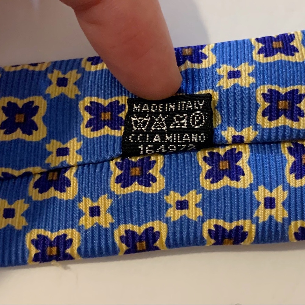 Mariano Rubinacci x Barneys New York Silk Tie - Picture 7 of 7